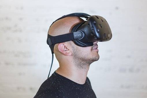 VR全景资讯前沿：小岛秀夫对VR技术很有兴趣